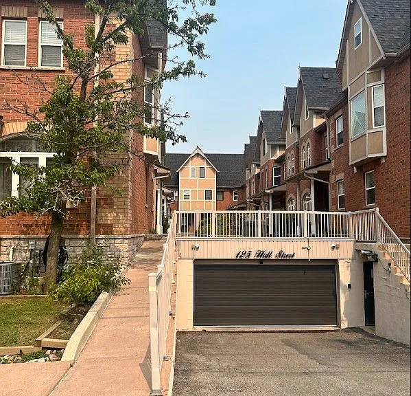 125 Hall St #6 — Photo 19