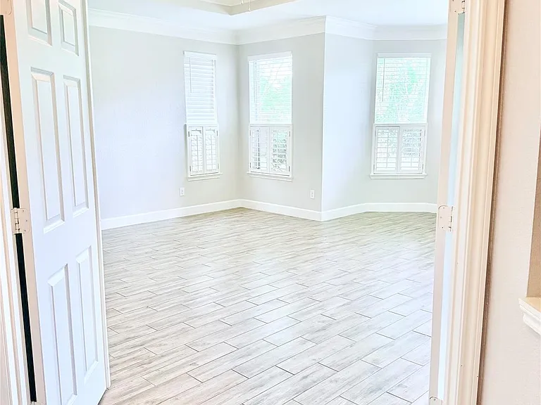 5711 Silver Bay Ct — Photo 14