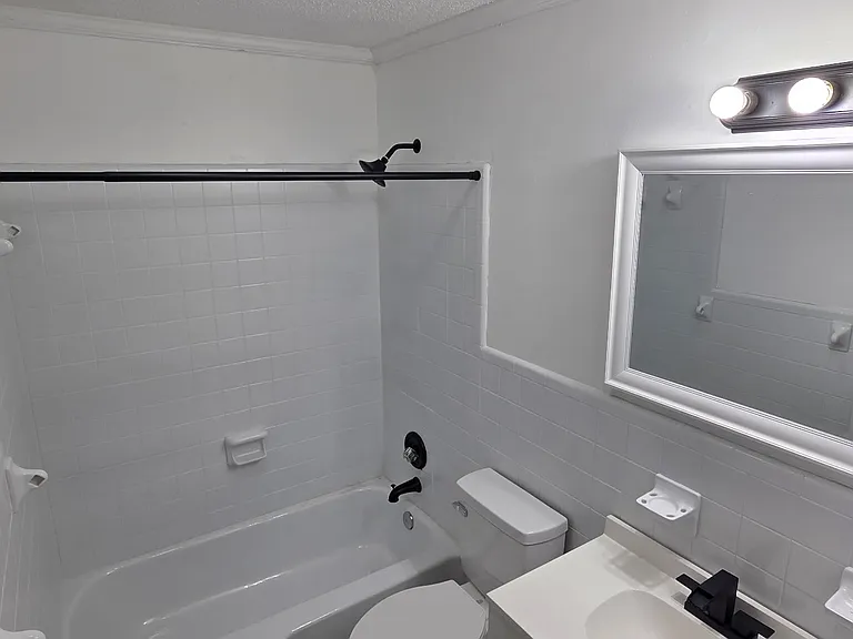 404 W Green St — Photo 12
