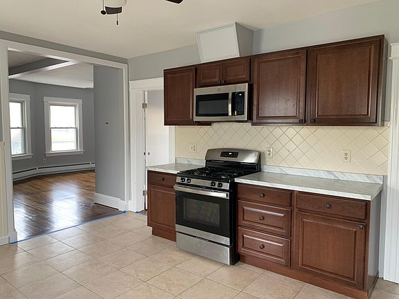 4th image of 57B Whittier St #3