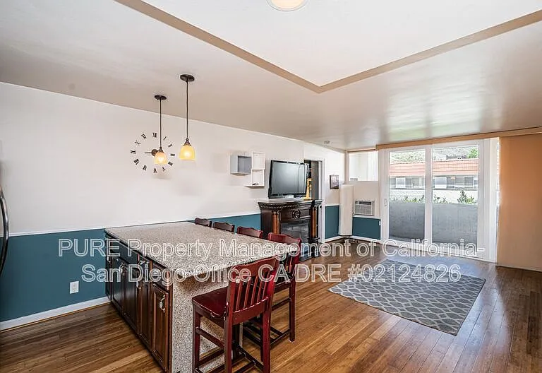 2510 Torrey Pines Rd #209 — Photo 12