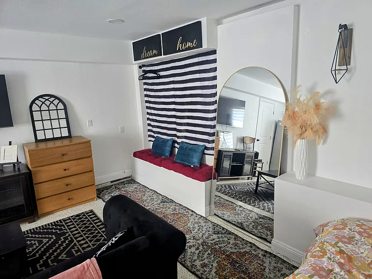 2548 E Wilson Ave — Photo 162