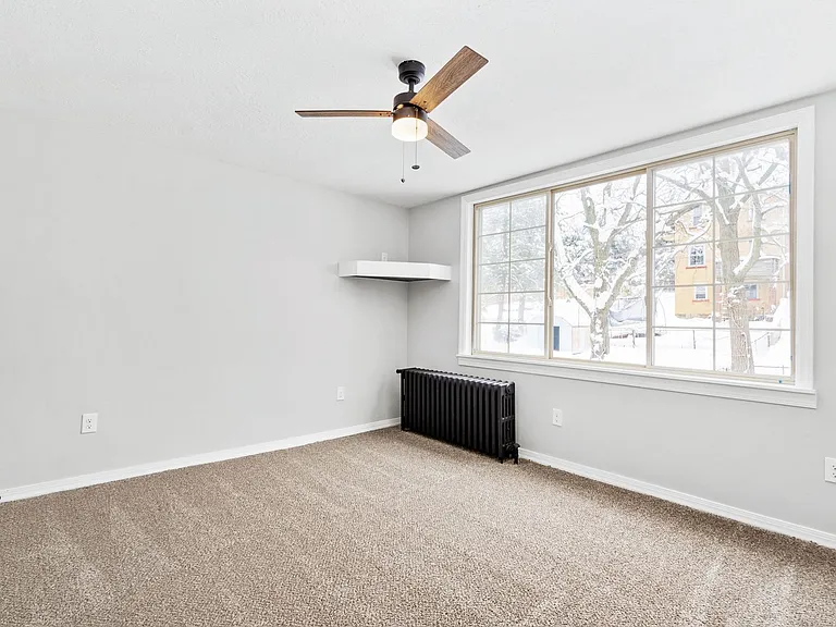 122 Kirk Ave — Photo 7