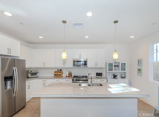 7082 Mallow Dr Unit 2, Fontana, CA