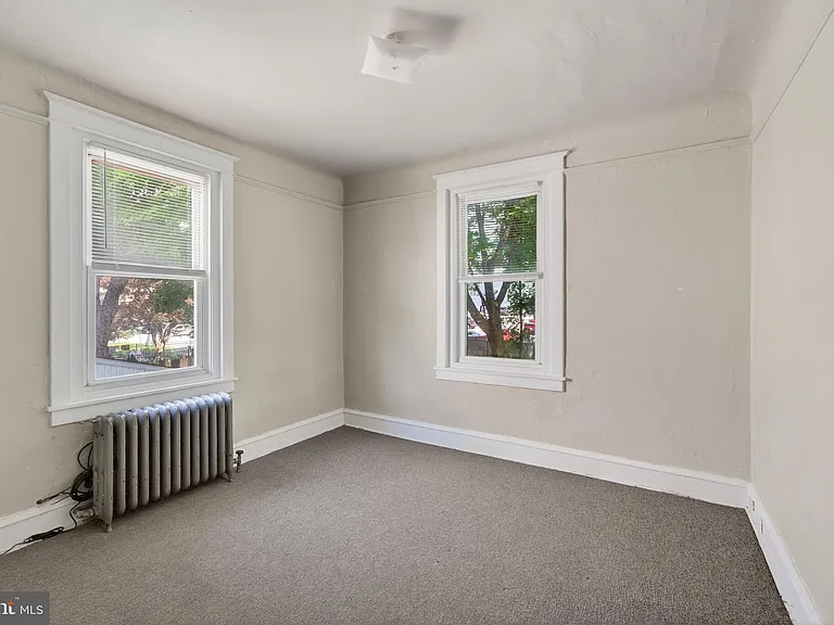 332 W Washington St #2 — Photo 10