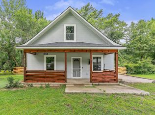 1825 N Burton Avenue, Springfield, MO 65803