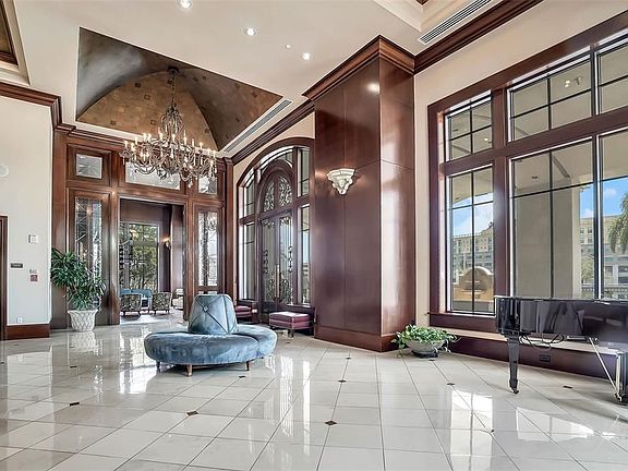 4th image of 345 Bayshore Blvd APT 801