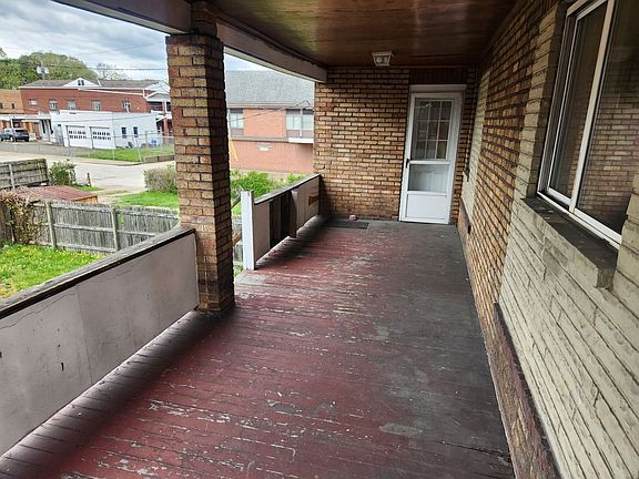 4th image of 446-448 Waddell Ave