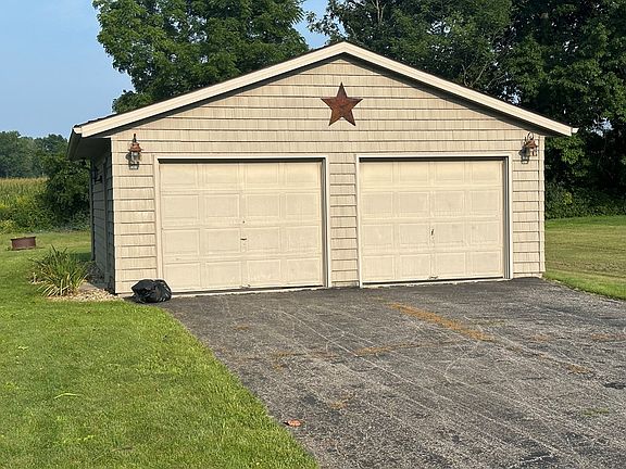 5th image of 3325 Stephenie Dr
