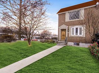 295 Seven Oaks Dr, Clifton Heights, PA 19018