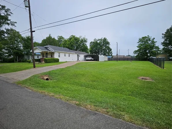 1203 Sample St, Mansfield, LA 71052