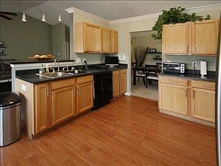 5th image of 922 Nature Lake Cir