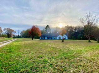 725 Raleigh Lagrange Dr, Rossville, TN 38066