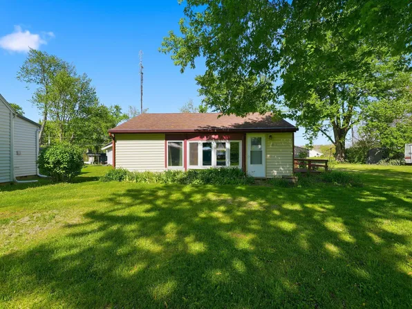 6669 N 6th Trl, North Webster, IN 46555