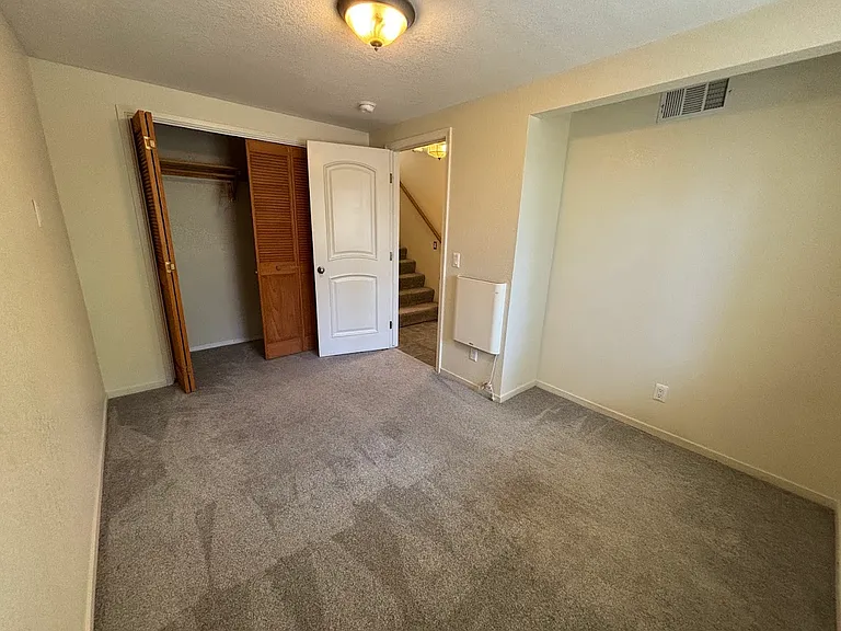 Guest bedroom 2, downstairs