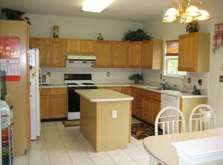 4 Devon Dr, East Brunswick, NJ 08816
