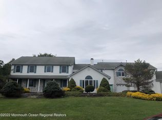 9 Compton Ct, Millstone Township, NJ 08535