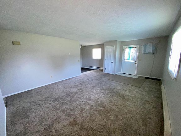 5th image of 229 Brunswick Dr APT A