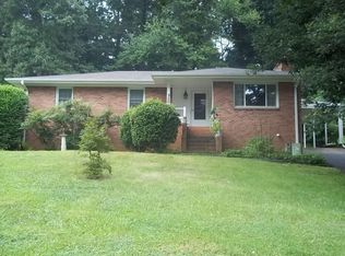 2001 Indian Hill Rd, Lynchburg, VA 24503