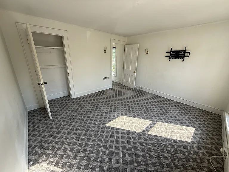 344 Loeffler Ave — Photo 12