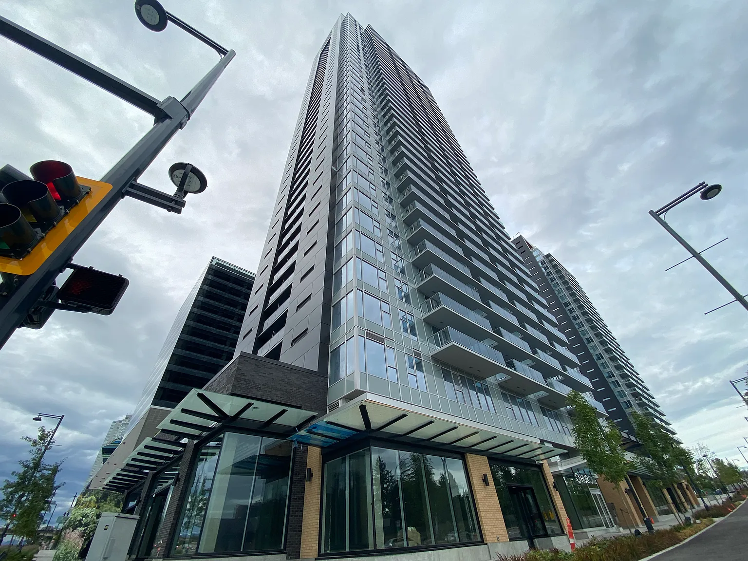 13615 Fraser Hwy #306 photo 1