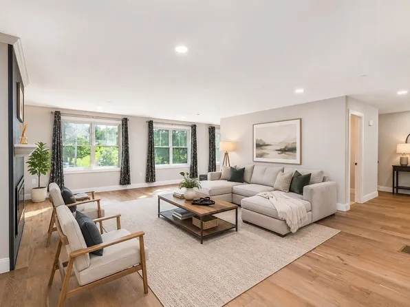 13 James Coffin Way #13, Middleton, MA 01949
