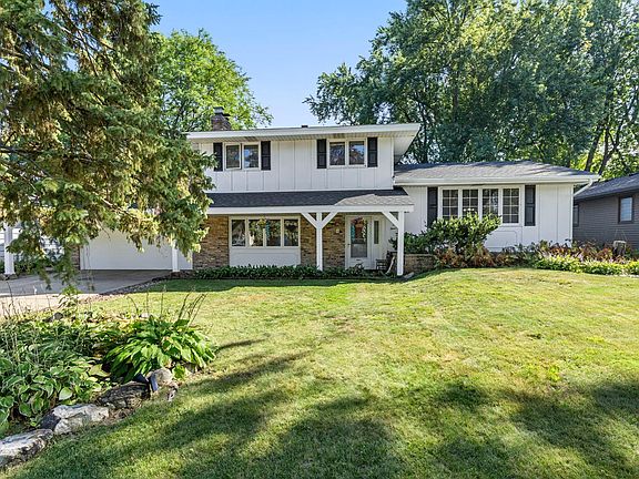 2nd image of 1000 Tiller Ln