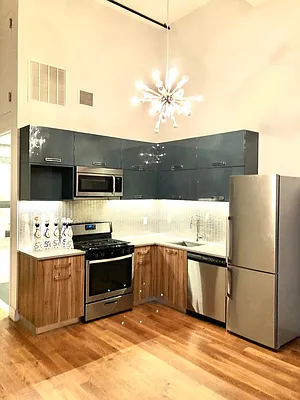 Rented by City Vista Inc | media 3