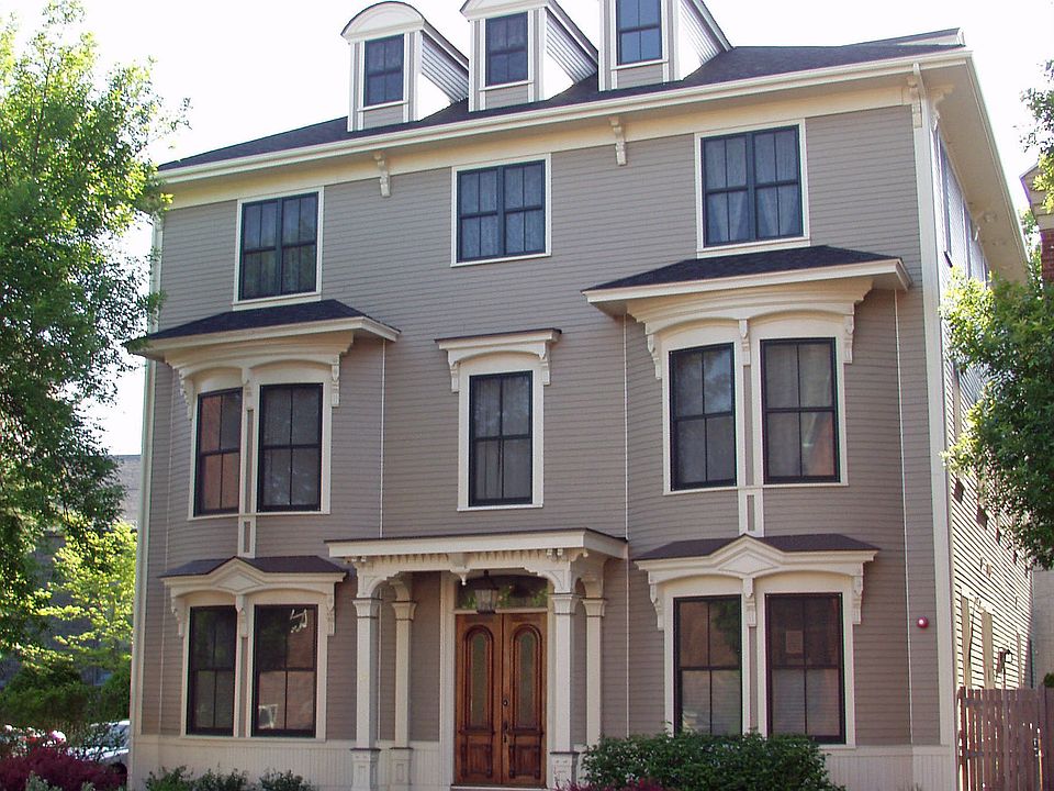 1st image of 17 North St Unit 1