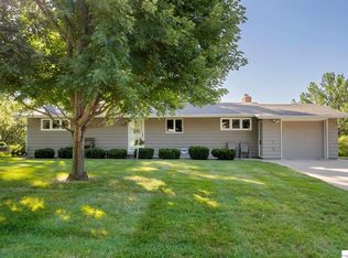 9905 N 34th Cir, Omaha, NE 68112