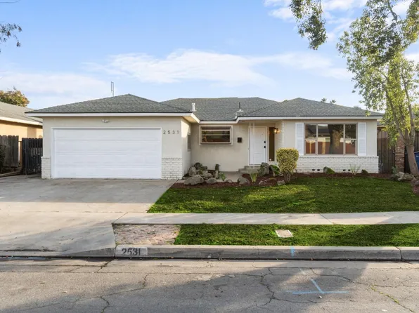 2531 W Sussex Way, Fresno, CA 93705