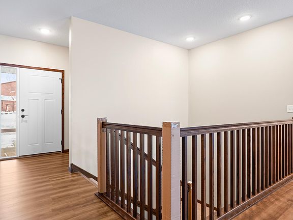 4th image of 136 Mercy Dr