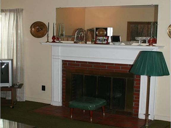 3rd image of 94 Dunwoodie St