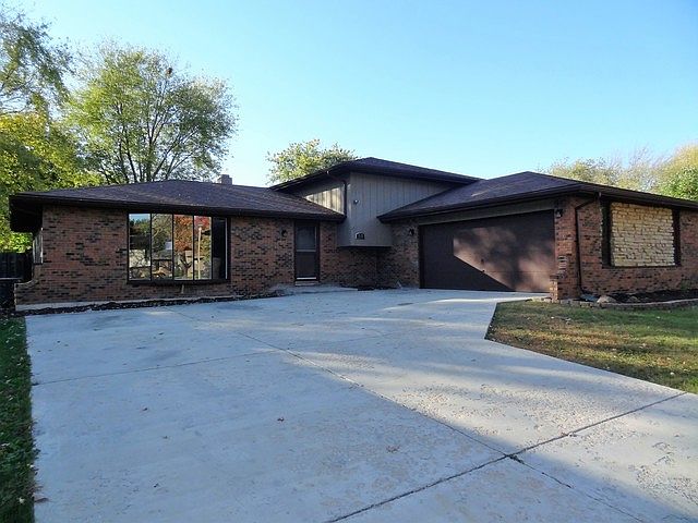 1st image of 519 Edgebrook Dr