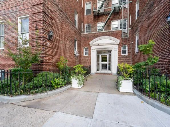 41-15 44th Street image 15 of 16