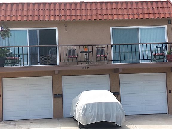 Available unit "B" is on the right.