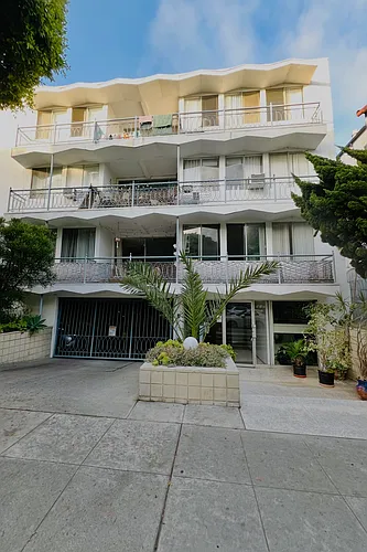 817 2nd St #301 Photo 1