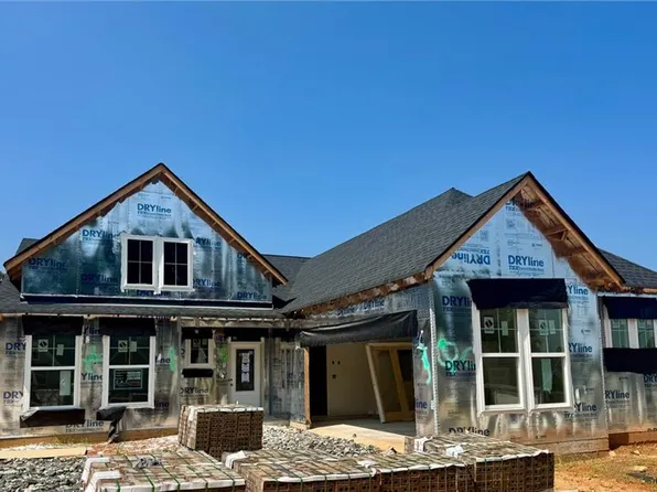 47 Park Village Bnd, Dallas, GA 30157