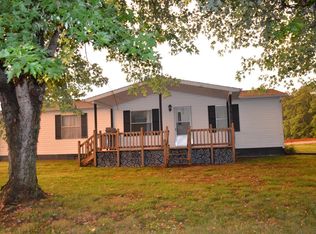 112 Mayberry Ln, Byrdstown, TN 38549