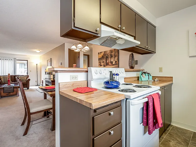 Crystal Springs Apartments — Photo 62