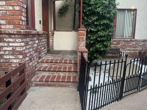322 E Cedar Ave APT A, Burbank, CA 91502