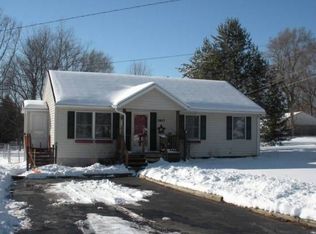 360 S Williams St, Perry, MI 48872