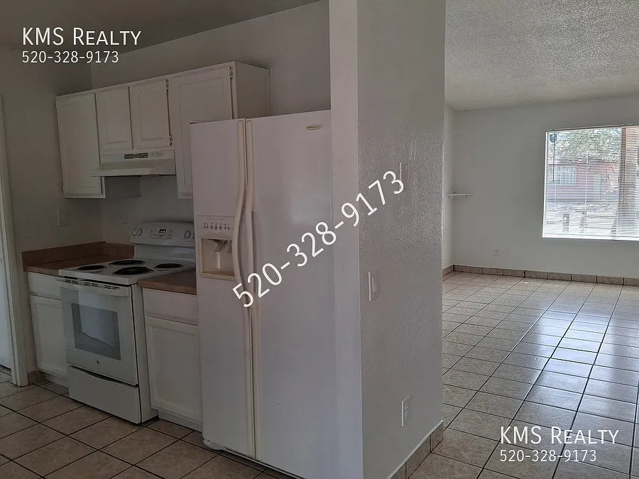 2 Bedroom 1 Bath House - Owner/Agent — Photo 3
