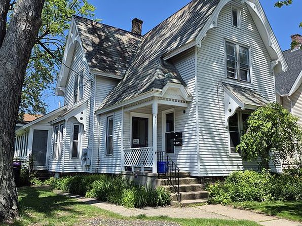 429 Pleasant St