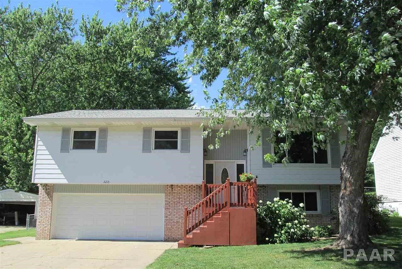 2215 Autumn Dr, Pekin, IL 61554 Zillow