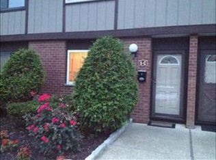 5 Millholland Dr, Fishkill, NY 12524