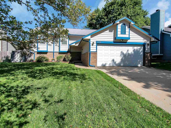 2719 S Carrwood Cir, Wichita, KS 67215