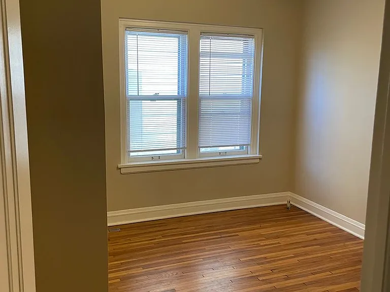 Taylor Apartments — Photo 26