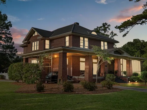 827 4th St, Estill, SC 29918