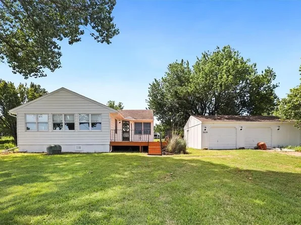 2629 S Shore Dr, Vassar, KS 66543